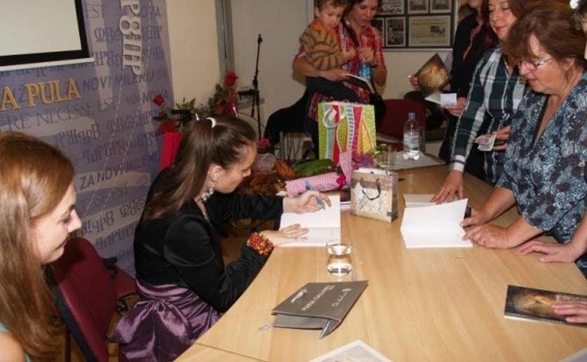 Predstavljanje knjige mlade pulske autorice Ive Miljak