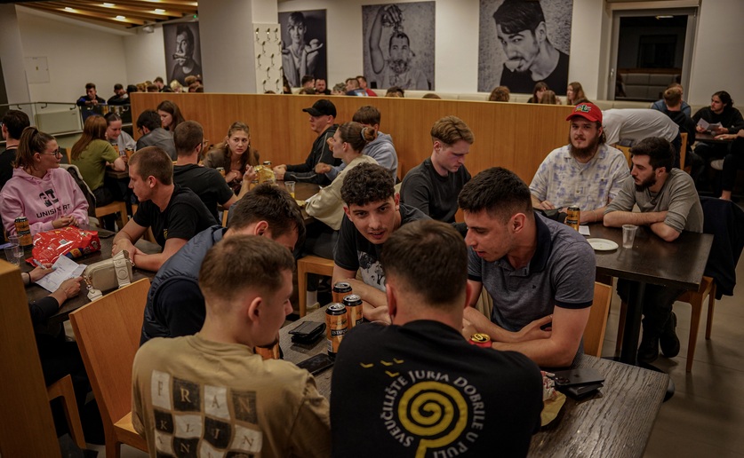 Student week traje i dalje. Evo kako je bilo na kvizu, radionici keramike i board game nightu