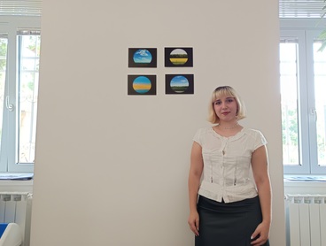 Otvorena izložba „Prolazi(m) između vremena“ Petre Guljaš